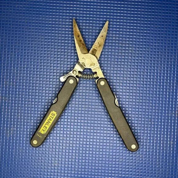 Stanley 74-438 Electrician Multi Tool Knife Wire Stripper Saw Utility USA - Picture 3 of 3